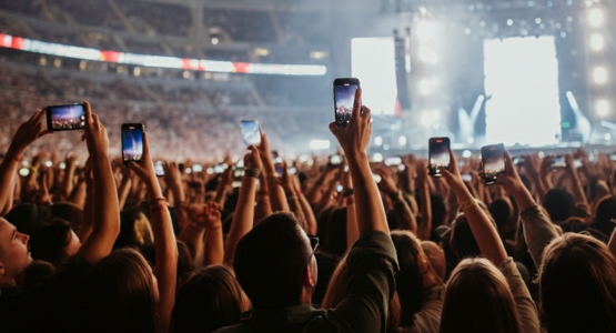 Empowering Your Business Events with Android Phone Hire  