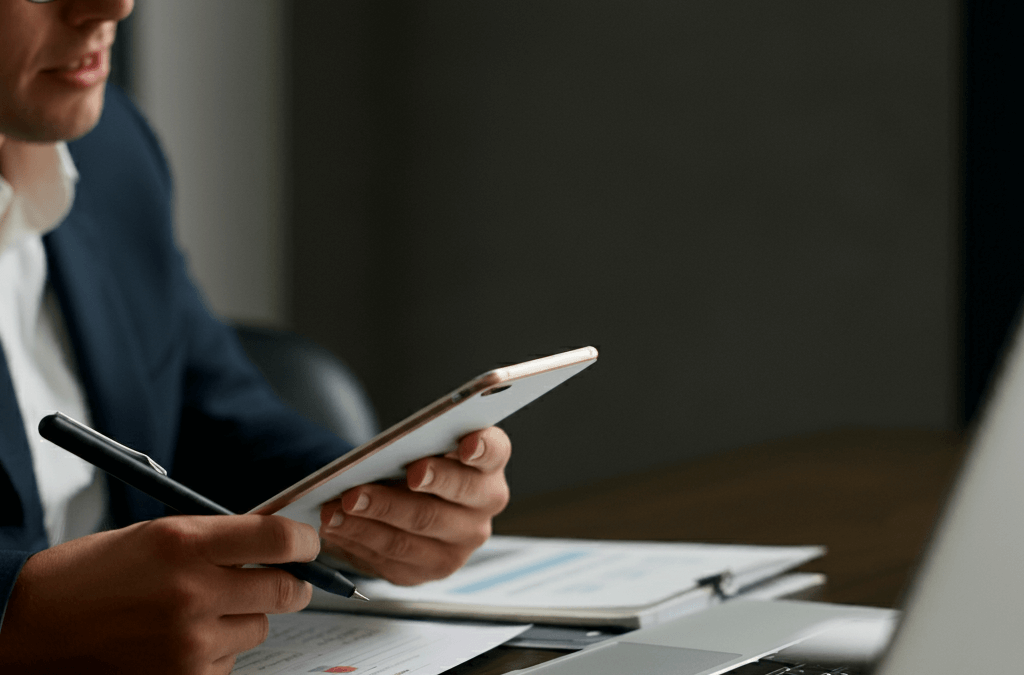 7 GOOD REASONS TO BRING AN IPAD TO YOUR BUSINESS MEETINGS